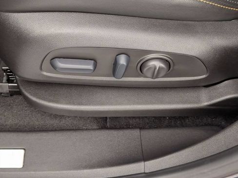 Certified 2022 Chevrolet Equinox Premier FWD image 14