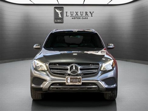 Used 2018 Mercedes-Benz GLC 300 4MATIC image 9