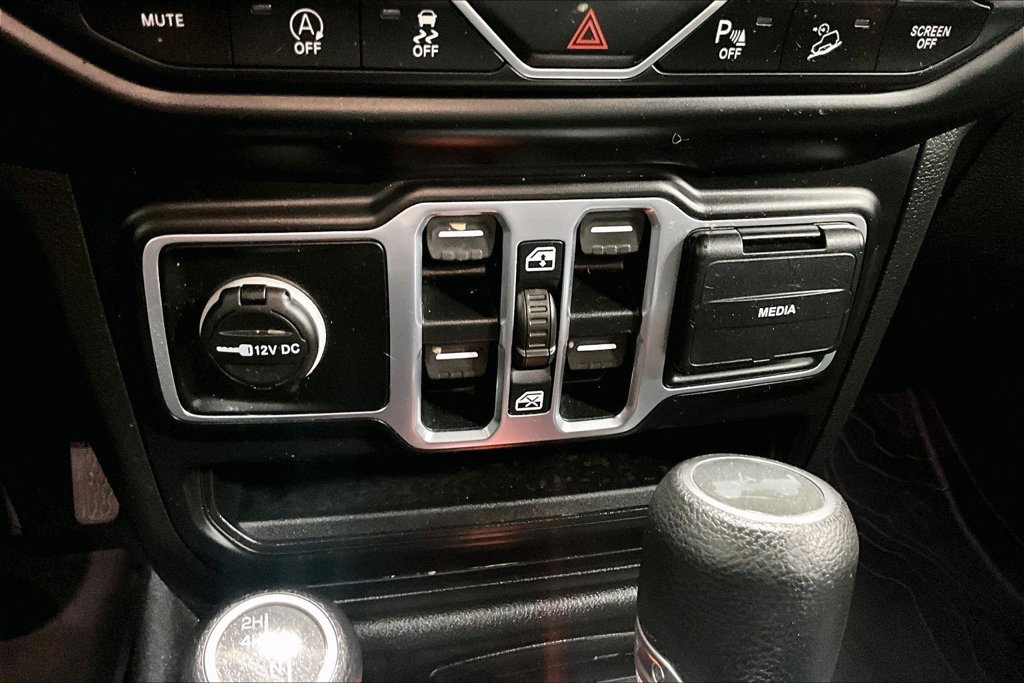 Used 2020 Jeep Wrangler Unlimited Sport S AWD/4WD image 23