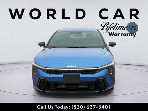 New 2025 Kia K4 GT-Line image 8