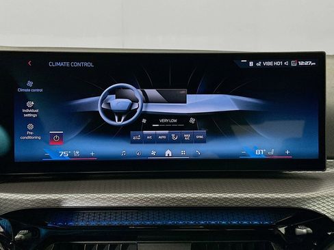 Used 2025 BMW 440i xDrive Coupe w/ Parking Assistance Package image 16