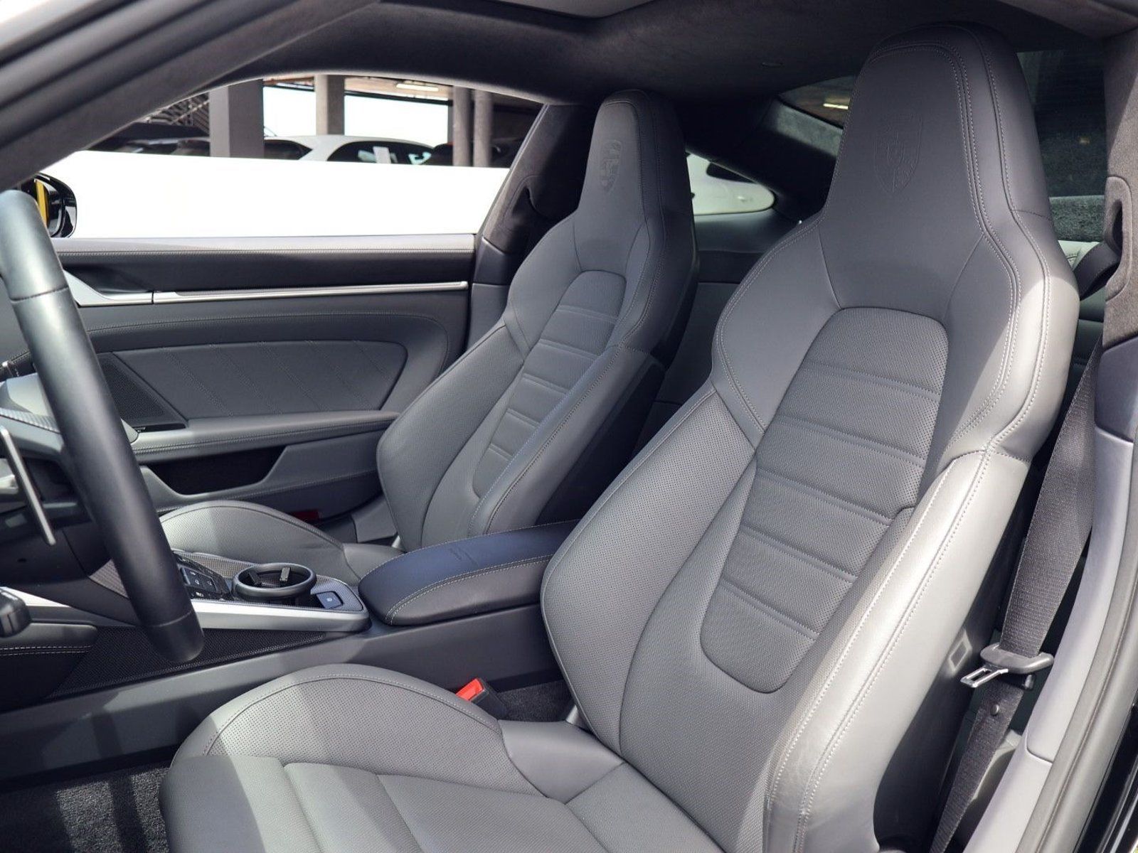 Certified 2021 Porsche 911 Turbo S AWD/4WD image 5