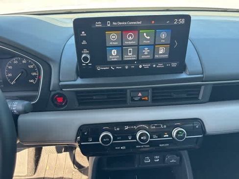 Used 2025 Honda Pilot Touring image 20