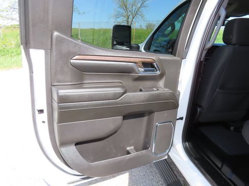 Certified 2024 Chevrolet Silverado 1500 RST w/ Convenience Package II AWD/4WD image 33