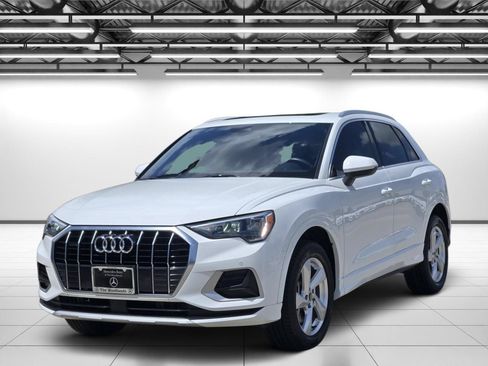 Used 2022 Audi Q3 2.0T Premium AWD/4WD image 5