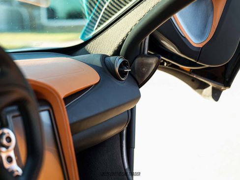 Used 2022 McLaren 720S Spider image 43