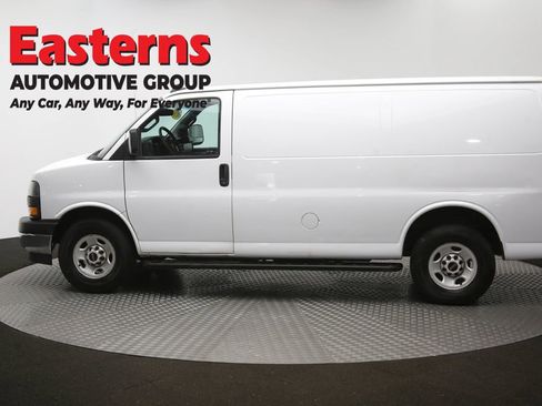 Used 2020 GMC Savana 2500 w/ Driver Convenience Package RWD image 58