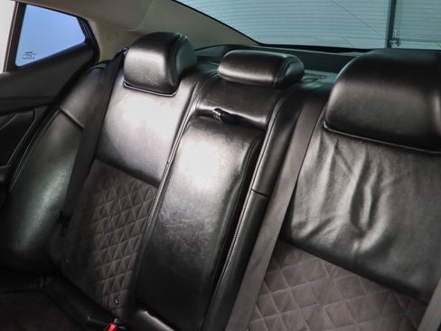 Used 2017 Nissan Maxima SR w/ Midnight Edition image 25