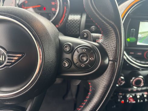 Used 2019 MINI Cooper S w/ Signature Upholstery Package image 21