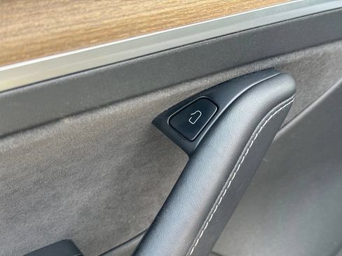Used 2023 Tesla Model 3 Standard Range RWD image 33