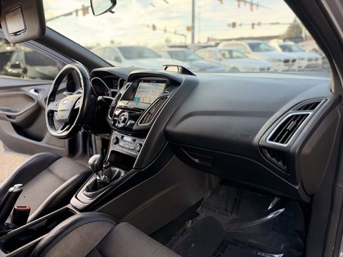 Used 2017 Ford Focus RS image 10