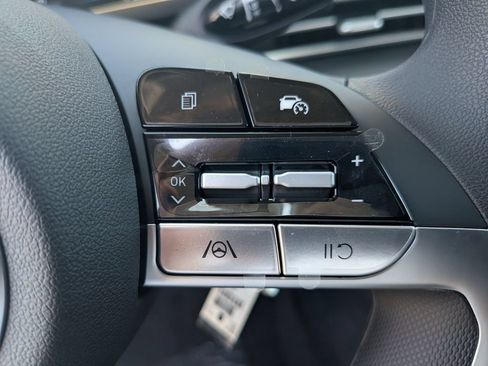 New 2026 Hyundai Elantra SE FWD image 20