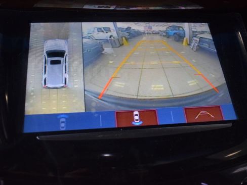 Used 2018 Cadillac Escalade Premium Luxury image 33