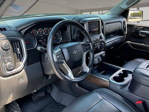Used 2020 Chevrolet Silverado 1500 RST AWD/4WD image 18