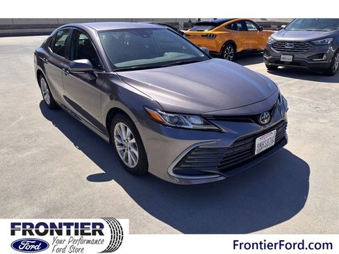 Used 2024 Toyota Camry LE w/ Convenience Package FWD image 8