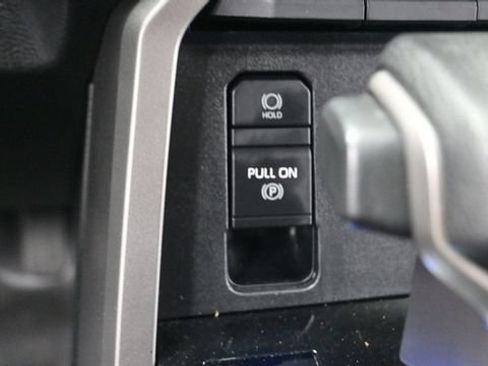 Used 2022 Toyota Tundra SR5 AWD/4WD image 25