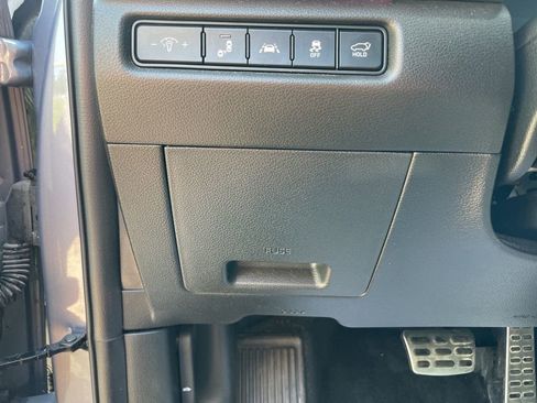 Used 2022 Kia Telluride SX w/ Nightfall Edition Package image 18