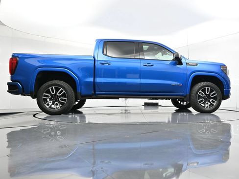 Used 2023 GMC Sierra 1500 AT4 w/ AT4 Premium Package AWD/4WD image 30