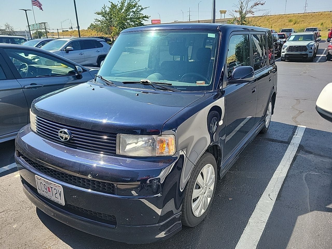 Used 2005 Scion xB FWD image 3