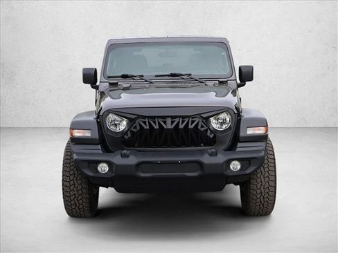 Used 2018 Jeep Wrangler Sport AWD/4WD image 2