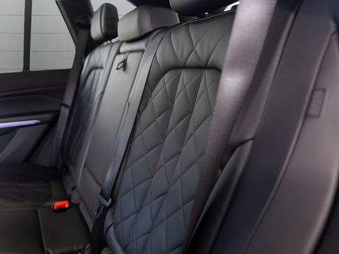 Used 2023 BMW X5 M50i w/ Climate Comfort Package AWD/4WD image 56
