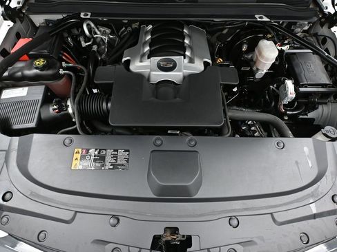 Used 2020 Cadillac Escalade ESV Premium Luxury image 64