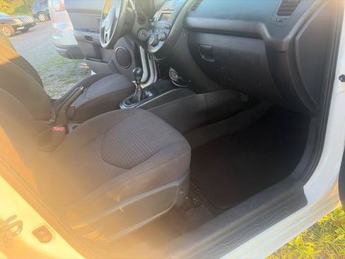 Used 2011 Kia Soul FWD image 10