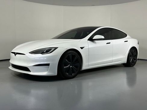 Used 2023 Tesla Model S Standard Range AWD/4WD image 4