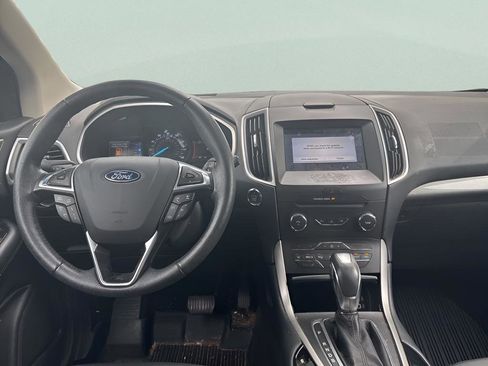 Used 2018 Ford Edge SEL w/ Equipment Group 201A AWD/4WD image 27
