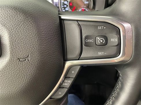 Used 2023 RAM 1500 Laramie image 12