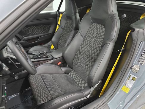 New 2026 Porsche 911 Carrera GTS RWD image 5