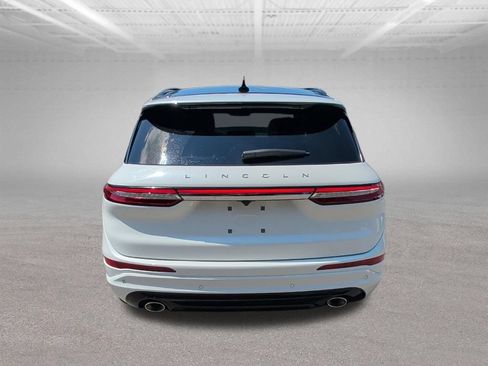 Used 2025 Lincoln Corsair Grand Touring w/ Equipment Group 302A AWD/4WD image 17
