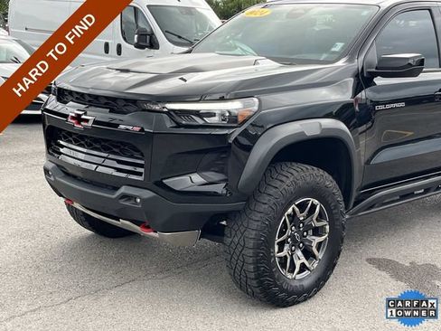 Used 2024 Chevrolet Colorado ZR2 w/ ZR2 Convenience Package III AWD/4WD image 9