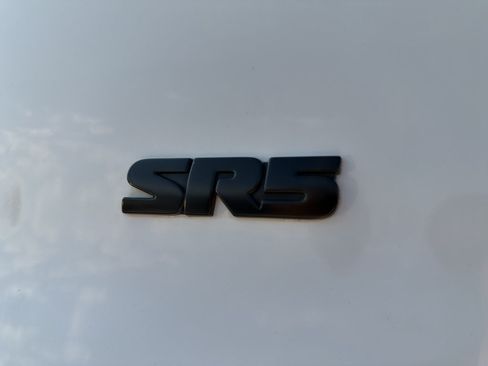 Used 2019 Toyota 4Runner SR5 Premium w/ Wilderness Package AWD/4WD image 6