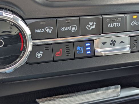 New 2025 Ford F250 Platinum image 48