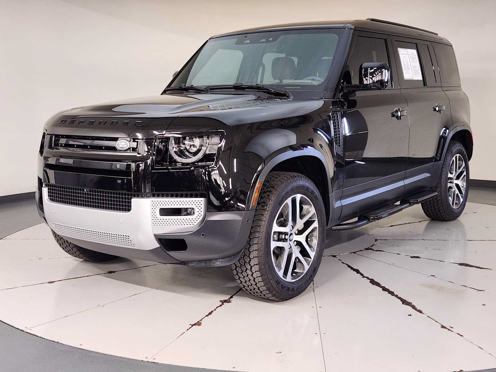 Used 2025 Land Rover Defender 110 S AWD/4WD image 1