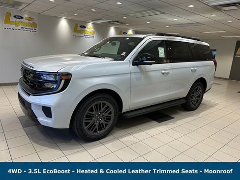 New 2026 Ford Expedition Platinum w/ Stealth Appearance Package AWD/4WD image 2