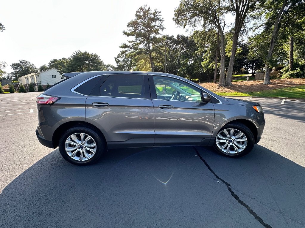 Used 2022 Ford Edge Titanium AWD/4WD image 7