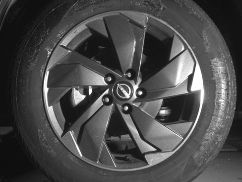 Used 2025 Nissan Rogue SV image 12