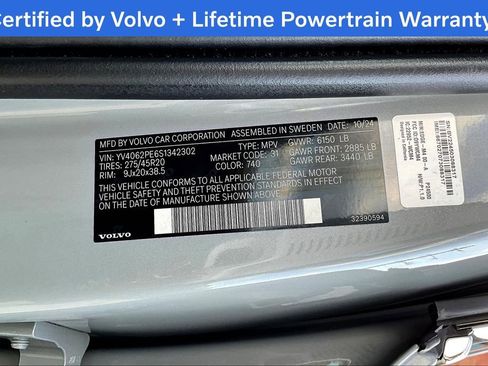 Certified 2025 Volvo XC90 B6 Plus image 45