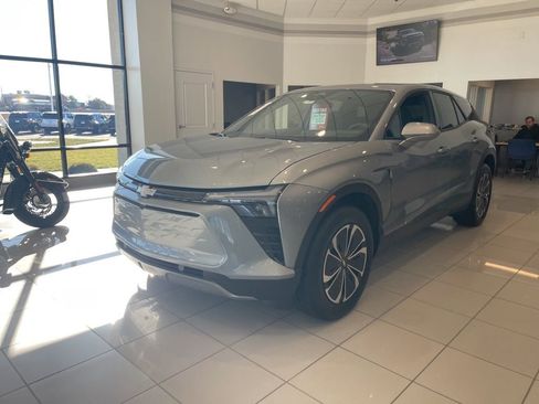 New 2025 Chevrolet Blazer EV LT image 7