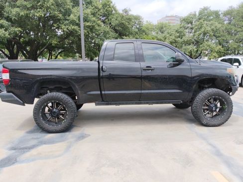 Used 2017 Toyota Tundra SR RWD image 4