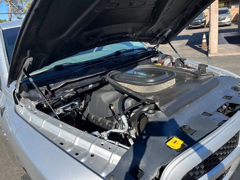 Used 2018 RAM 1500 Express w/ Express Value Package image 37