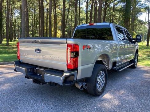 Used 2023 Ford F250 Lariat w/ FX4 Off-Road Package image 4