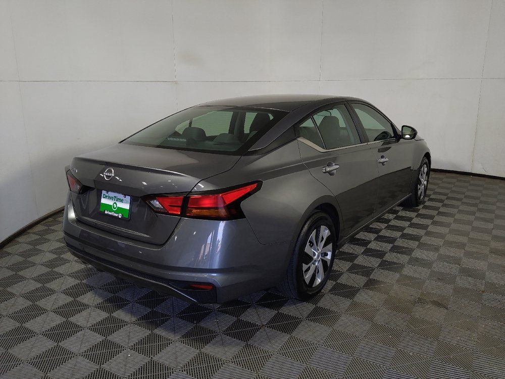 Used 2024 Nissan Altima 2.5 S FWD image 9