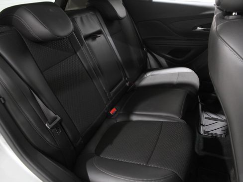 Certified 2022 Buick Encore Preferred w/ Safety Package image 15