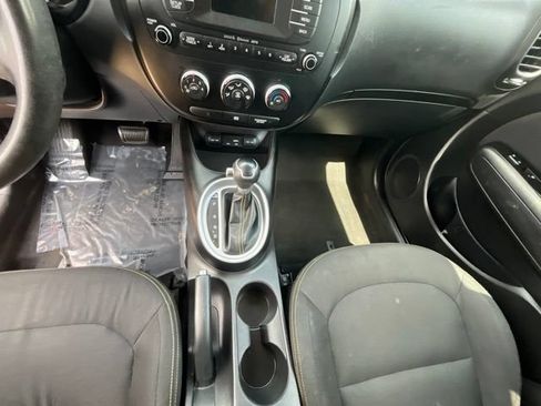 Used 2015 Kia Soul + FWD image 27
