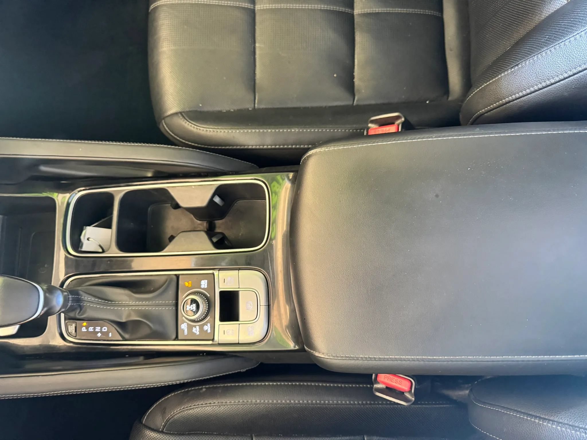 Used 2021 Kia Telluride EX w/ EX Premium Package AWD/4WD image 14