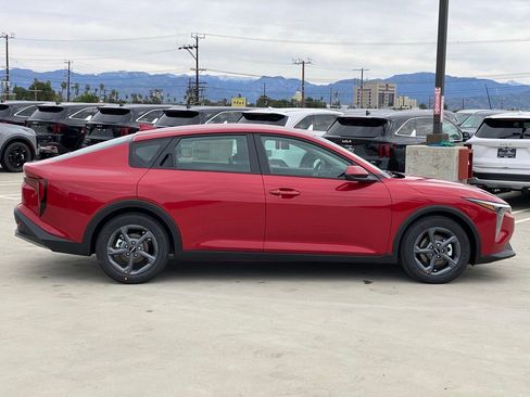New 2026 Kia K4 FWD image 2