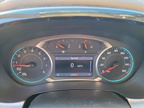 Used 2021 Chevrolet Traverse LT image 18